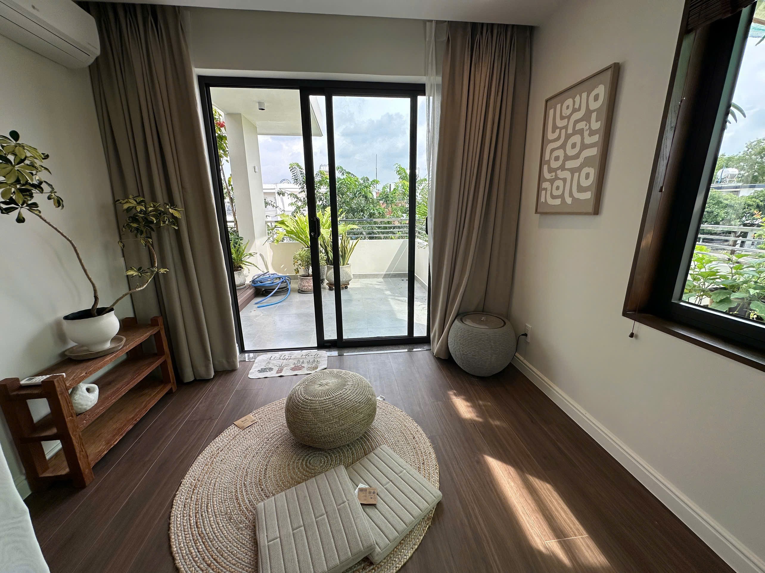 Cho thuê Biệt thự Phường Phước Long B, Quận 9, Diện tích 250m², Giá 100 Triệu/tháng 12