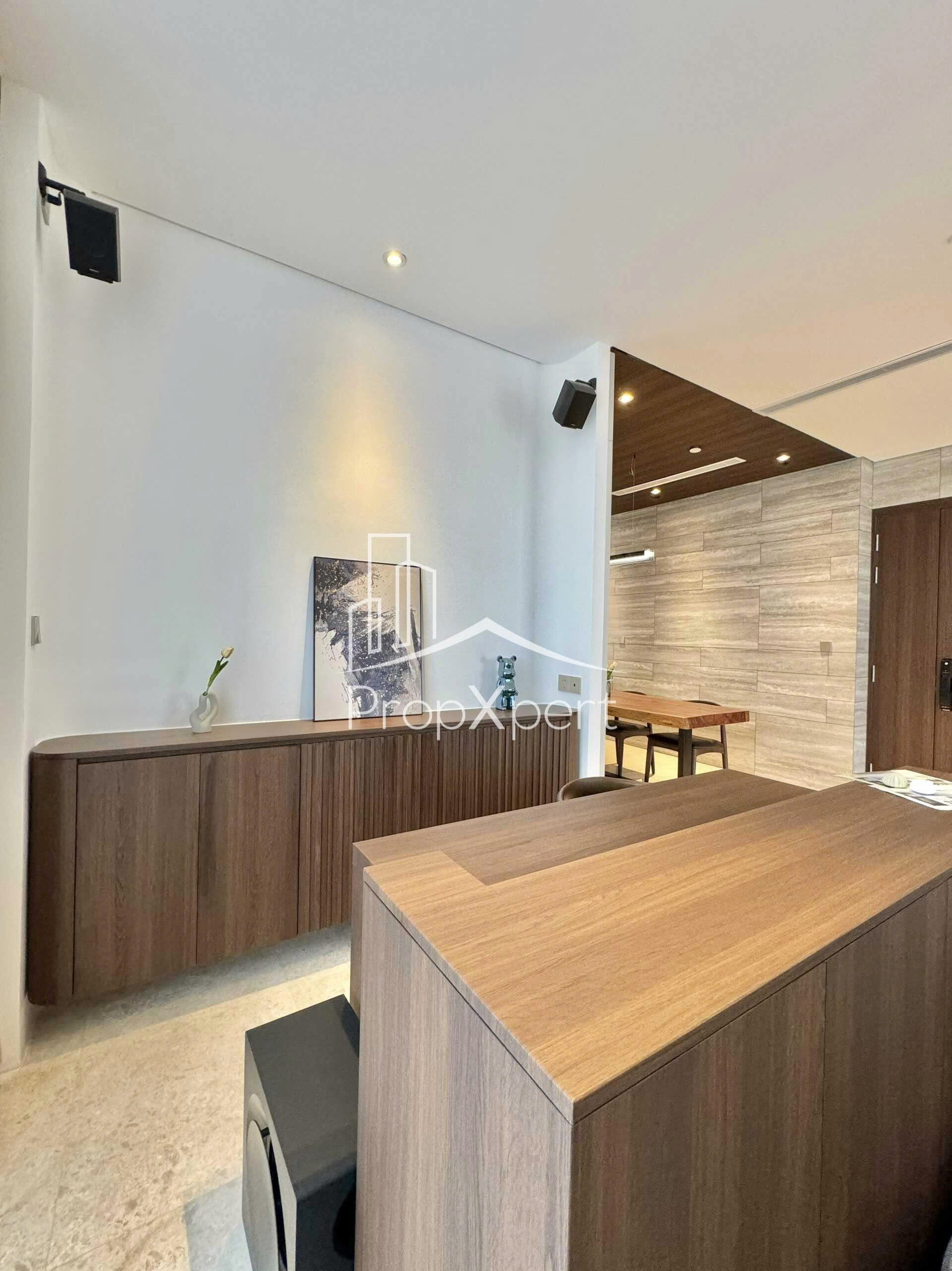 Cho thuê Căn hộ chung cư Quận 1, Hồ Chí Minh, Diện tích 146m², Giá Thương lượng 2