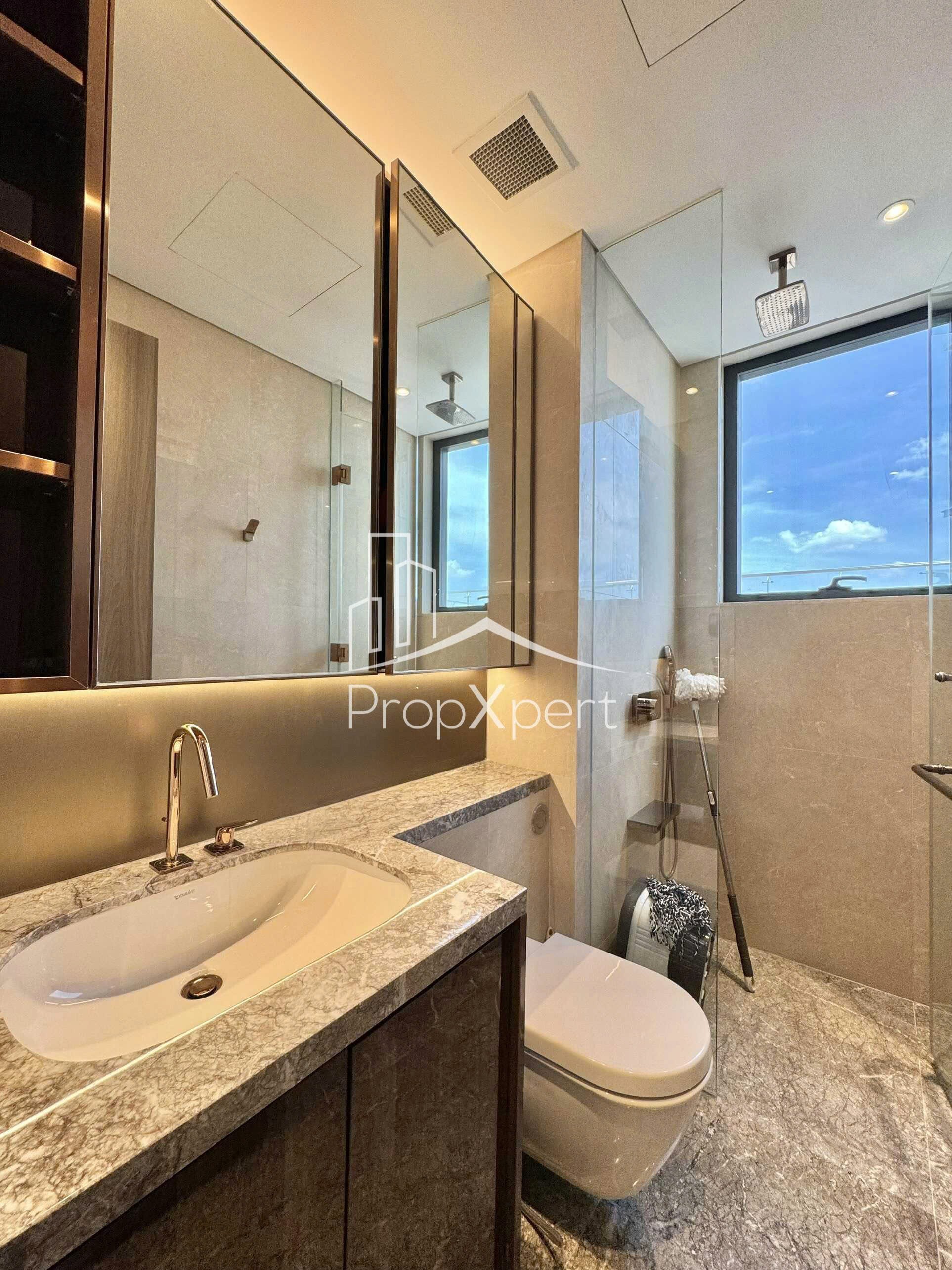 Cho thuê Căn hộ chung cư Quận 1, Hồ Chí Minh, Diện tích 146m², Giá Thương lượng 3