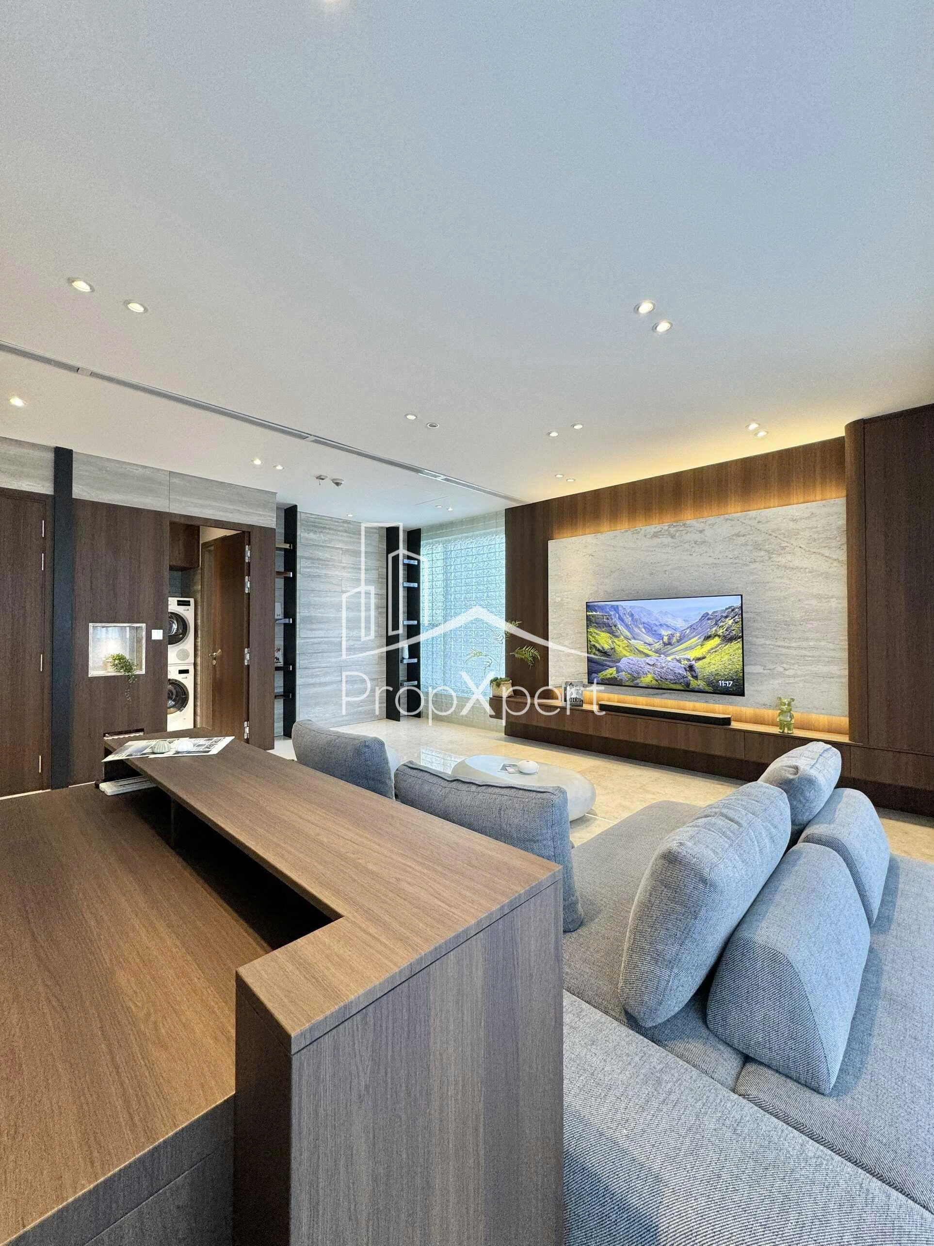 Cho thuê Căn hộ chung cư Quận 1, Hồ Chí Minh, Diện tích 146m², Giá Thương lượng 4