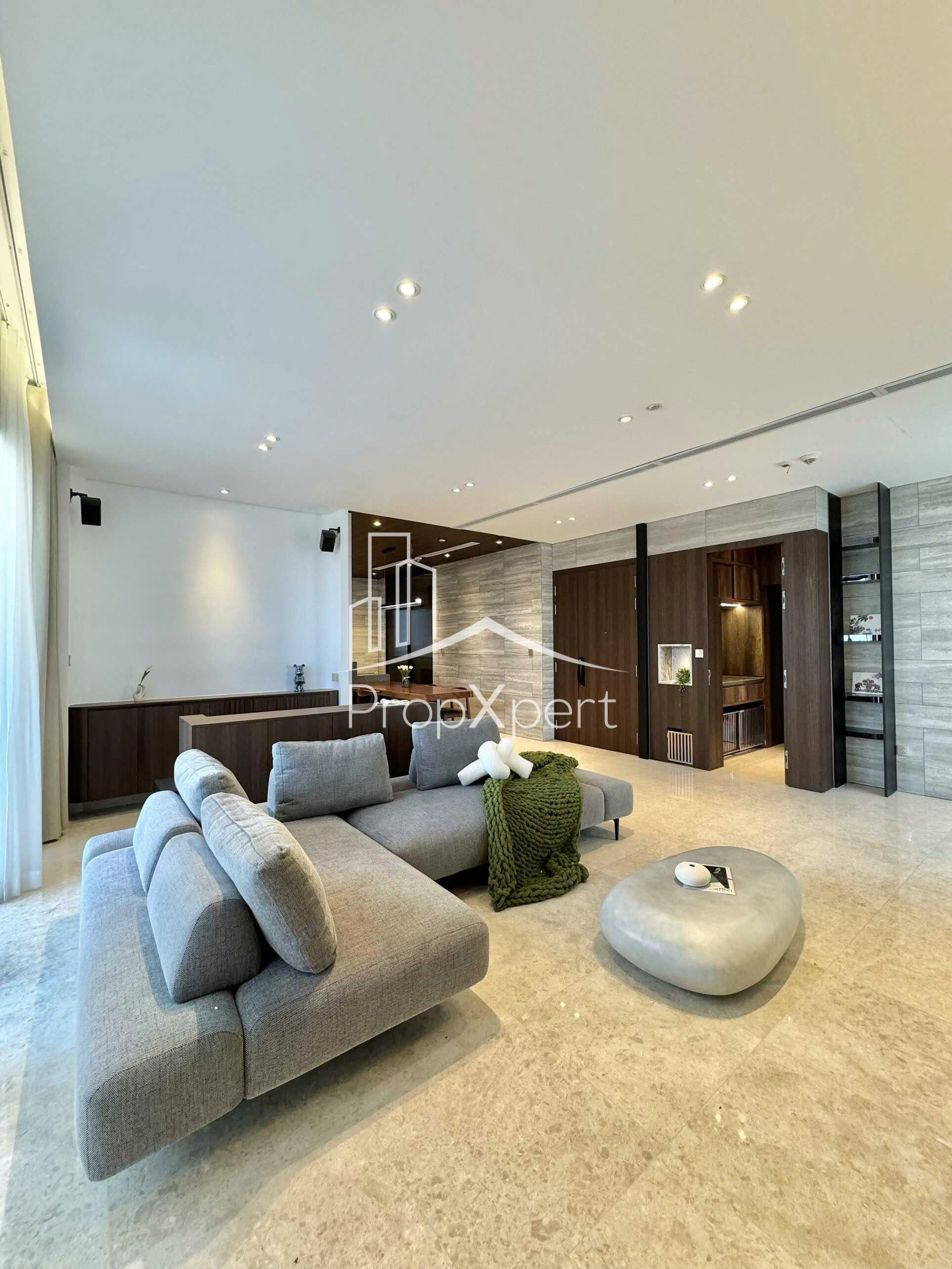 Cho thuê Căn hộ chung cư Quận 1, Hồ Chí Minh, Diện tích 146m², Giá Thương lượng 8