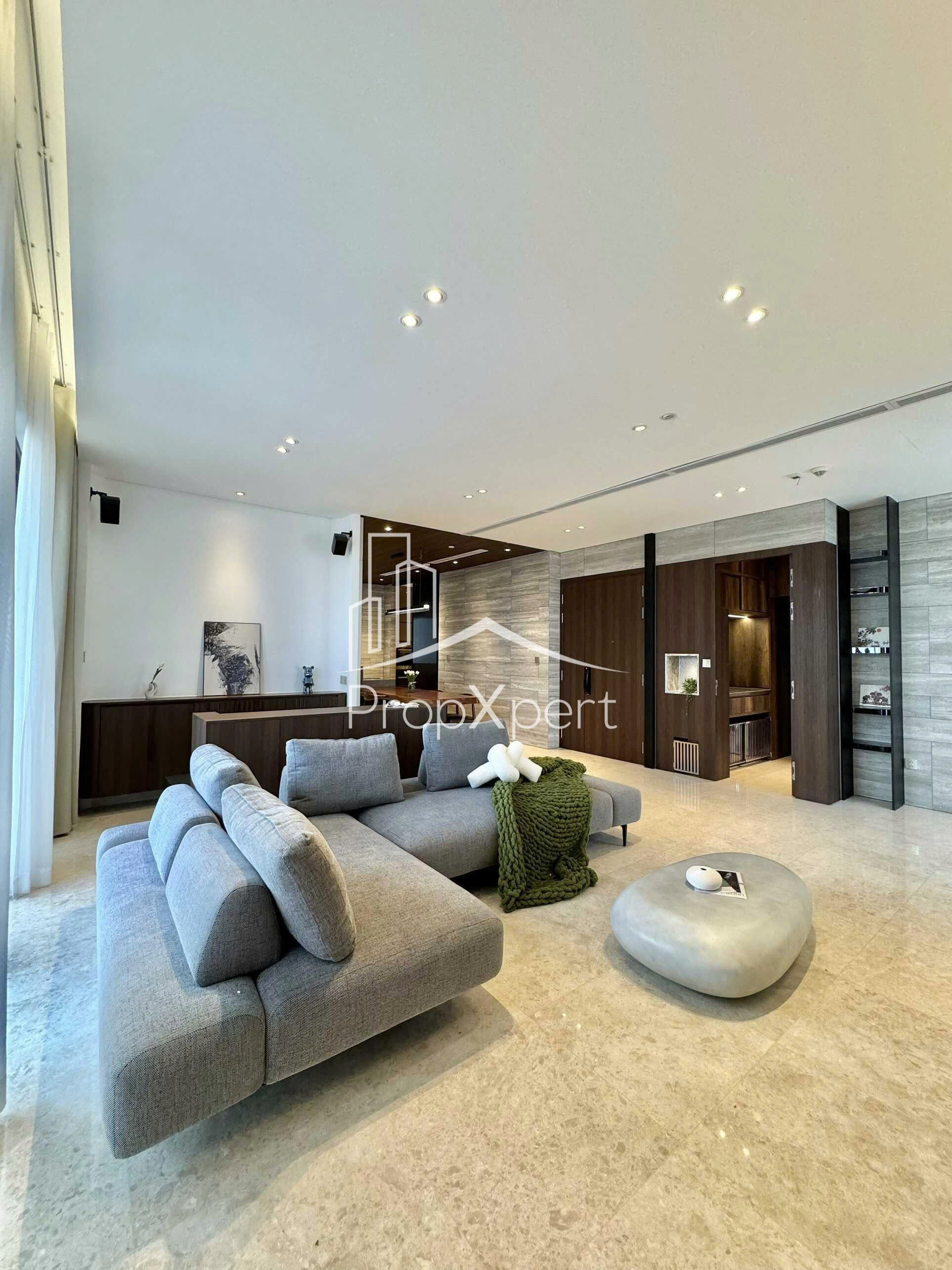 Cho thuê Căn hộ chung cư Quận 1, Hồ Chí Minh, Diện tích 146m², Giá Thương lượng 15