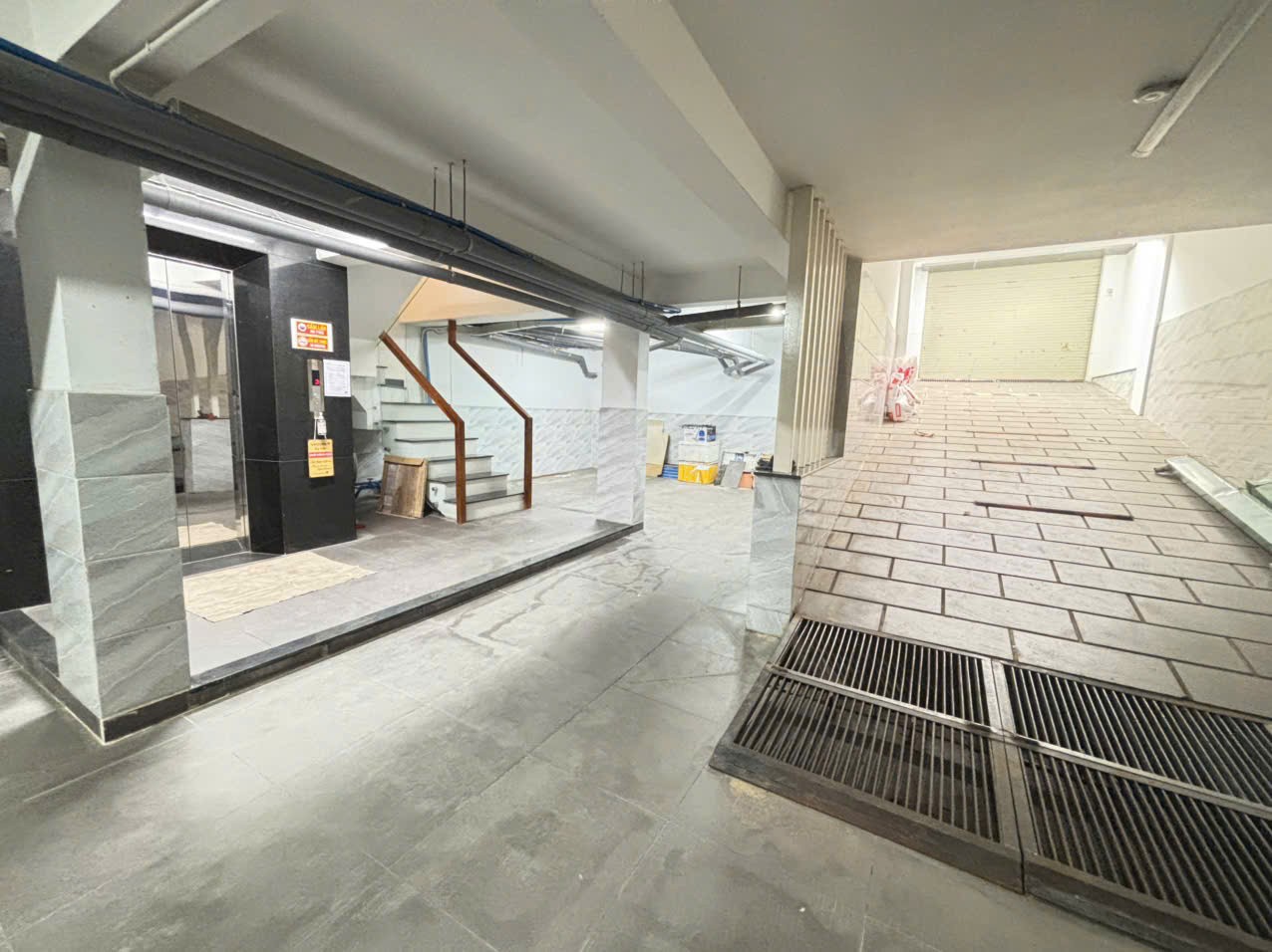 Cho thuê Biệt thự Phường Phú Hữu, Quận 9, Diện tích 172m², Giá Thương lượng 5