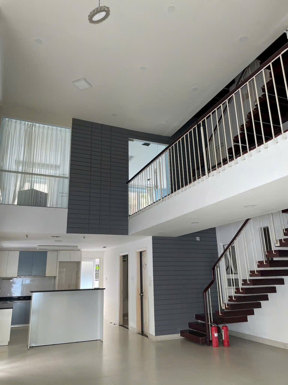 Cho thuê Biệt thự Phường Phú Mỹ, Quận 7, Diện tích 220m², Giá 45 Triệu/tháng 2