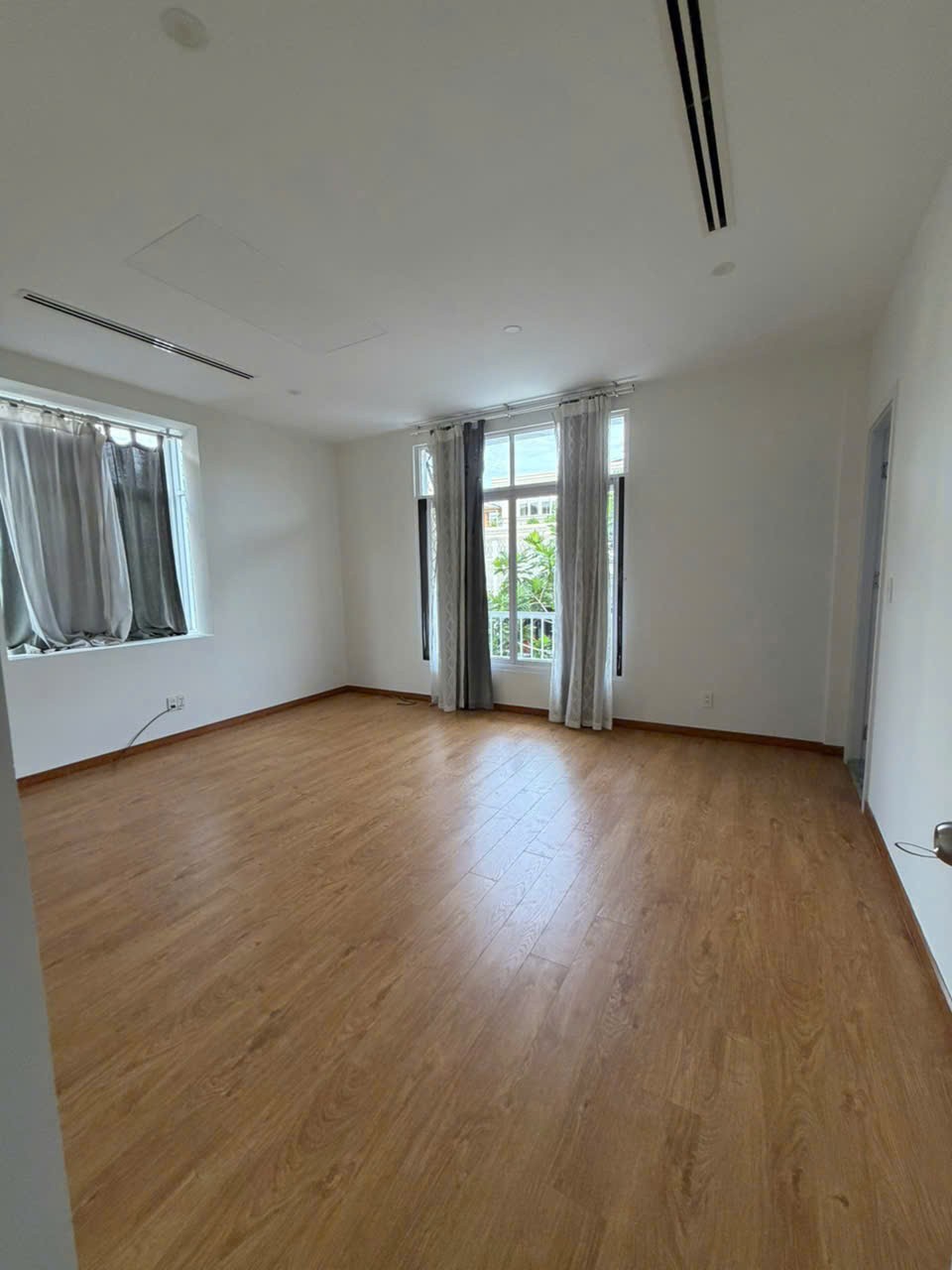 Cần bán Biệt thự Phường Phú Mỹ, Quận 7, Diện tích 220m², Giá 75 Triệu/tháng 8