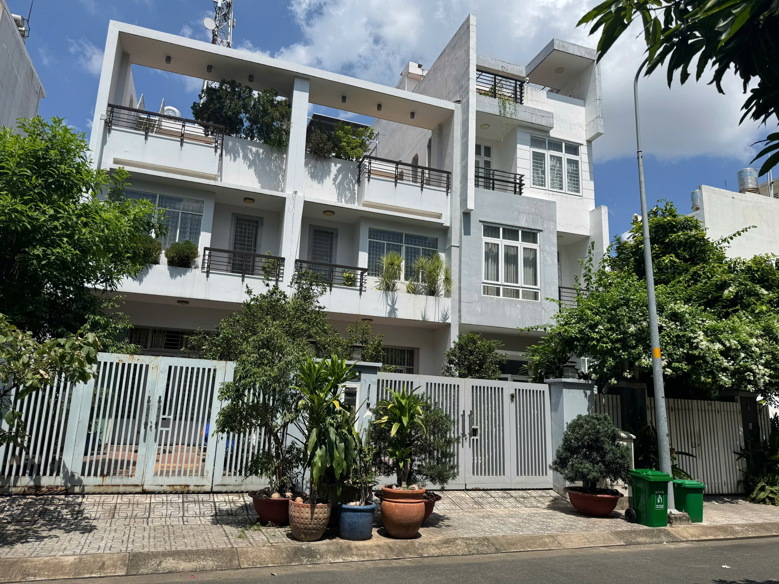 Cần bán Đất Phường Phước Long B, Quận 9, Diện tích 139m², Giá 13 Tỷ 4