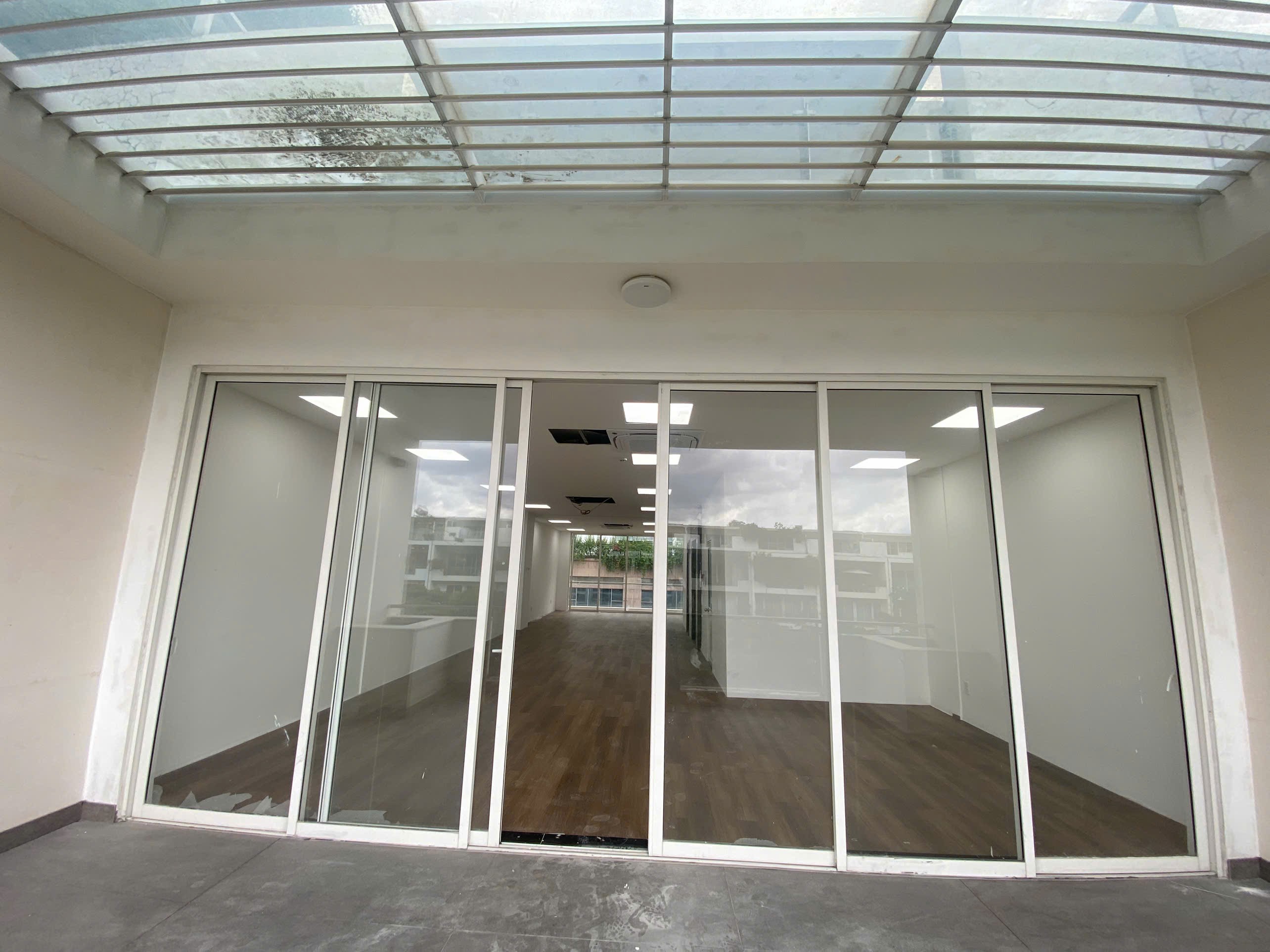 Cho thuê Nhà mặt tiền Phường Thủ Thiêm, Quận 2, Diện tích 168m², Giá Thương lượng 4