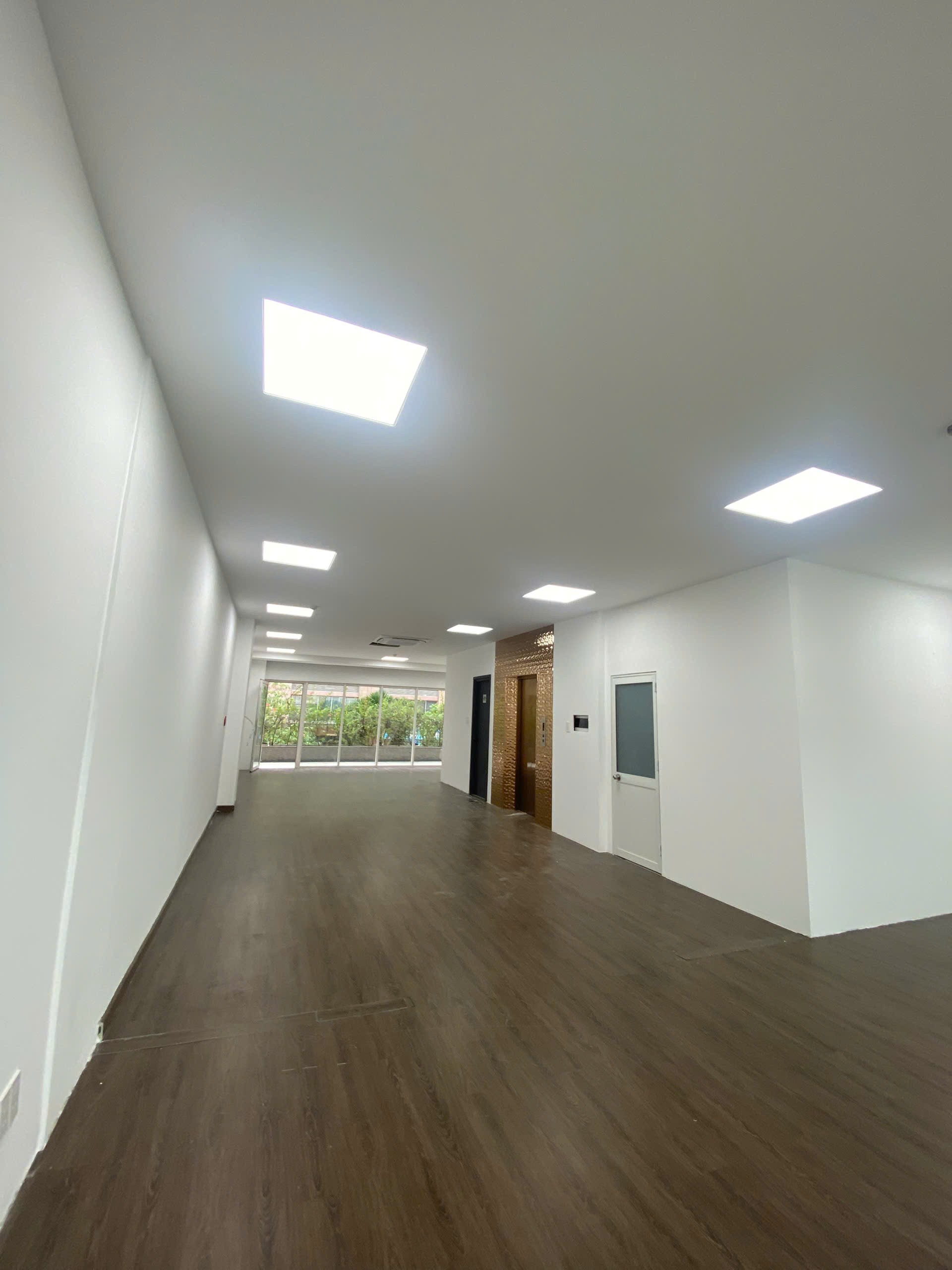 Cho thuê Nhà mặt tiền Phường Thủ Thiêm, Quận 2, Diện tích 168m², Giá Thương lượng 11