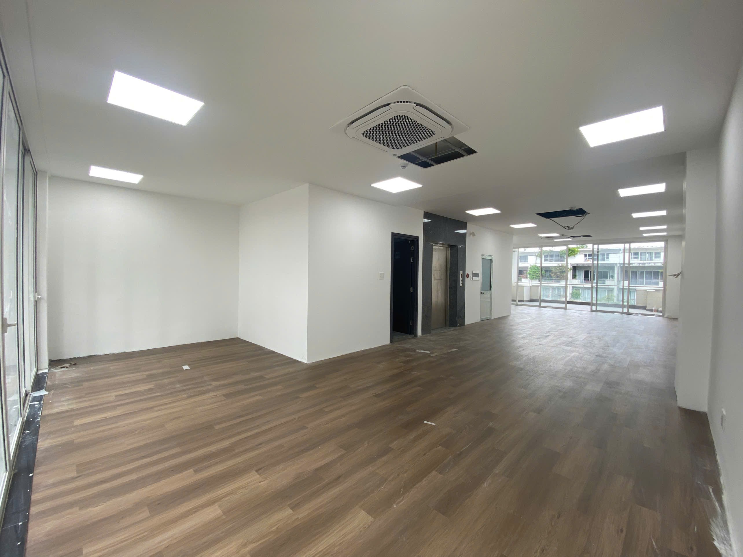 Cho thuê Nhà mặt tiền Phường Thủ Thiêm, Quận 2, Diện tích 168m², Giá Thương lượng 15
