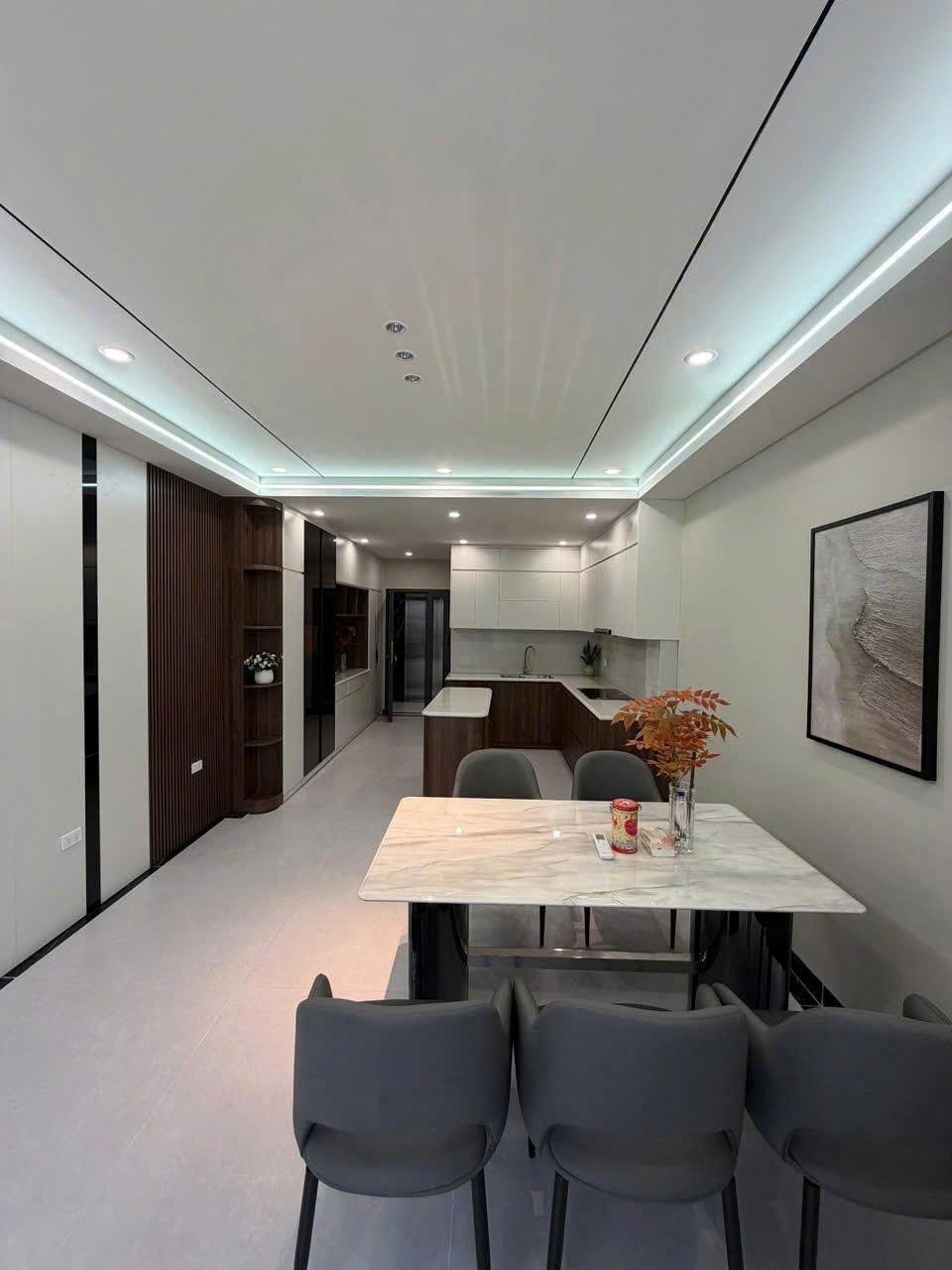 SIÊU PHẨM NHÀ ĐẸP PHÚC LỢI  – 50M² × 6 TẦNG – GARA Ô TÔ – THANG MÁY – FULL NỘI THẤT – CHỈ 3