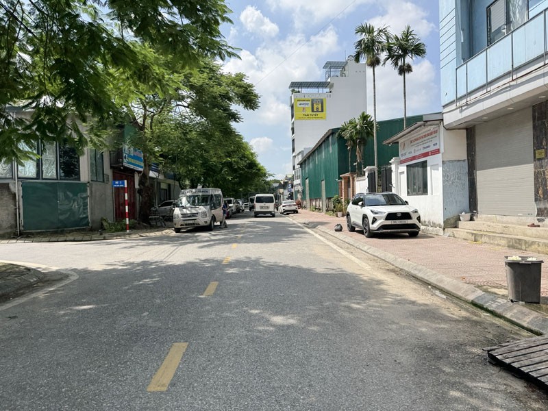 Cực Hiếm! 161m2 đất thổ cư, mặt phố Hoa Động, đường rộng 15m, kinh doanh và an cư đều lợi! 3