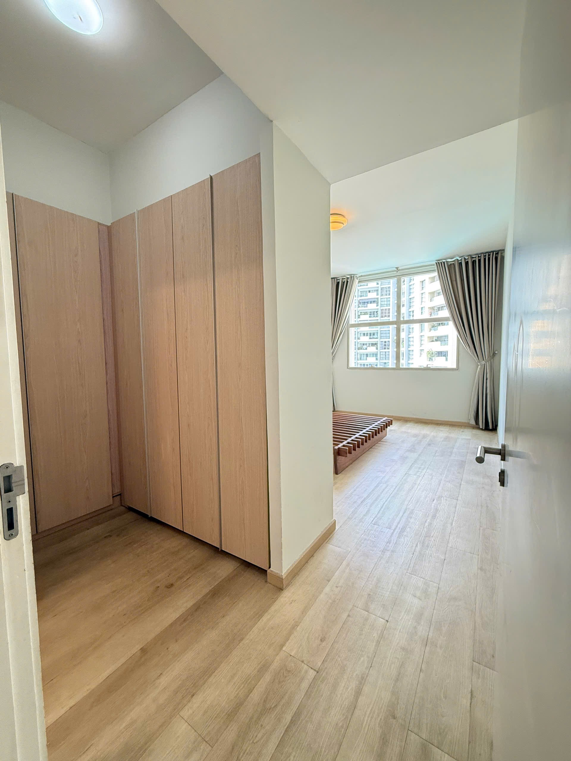 Cho thuê Căn hộ chung cư Phường An Phú, Quận 2, Diện tích 160m², Giá Thương lượng 7