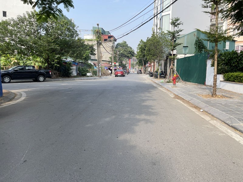 Bán Đất TĐC X6 Thạch Bàn 100m2 View Vườn Hoa - Mặt Tiền Rộng 6,67m Kinh Doanh Đỉnh 5
