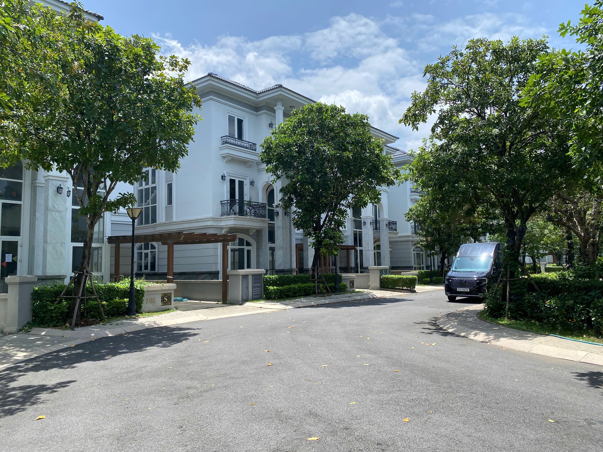 Cần bán Biệt thự Phường Cát Lái, Quận 2, Diện tích 342m², Giá 042 Tỷ 4