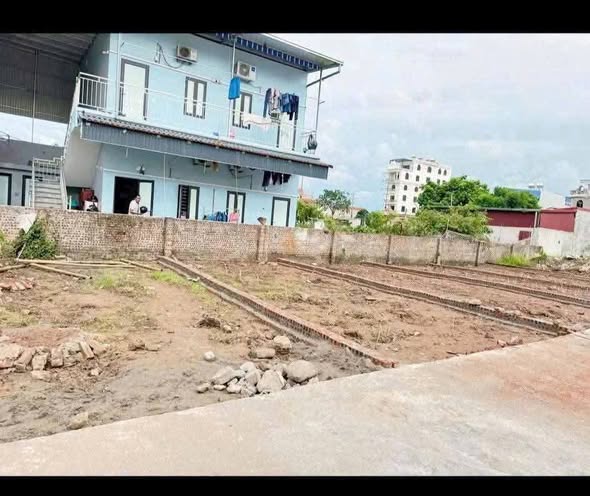Đất Lạc Hồng, ô tô vào thoải mái, vị trí đẹp, ngay vành đai 4: 0835459289