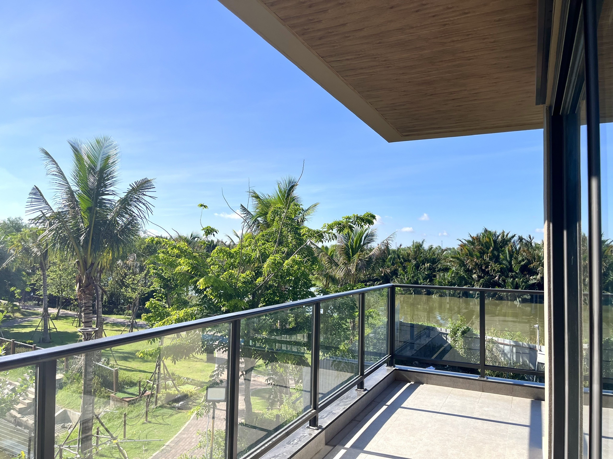 NHÀ PHỐ TRELLIA COVE (26HA) NGUYỄN VĂN LINH, BÌNH CHÁNH, 249M2 – 18,8 TỈ 8