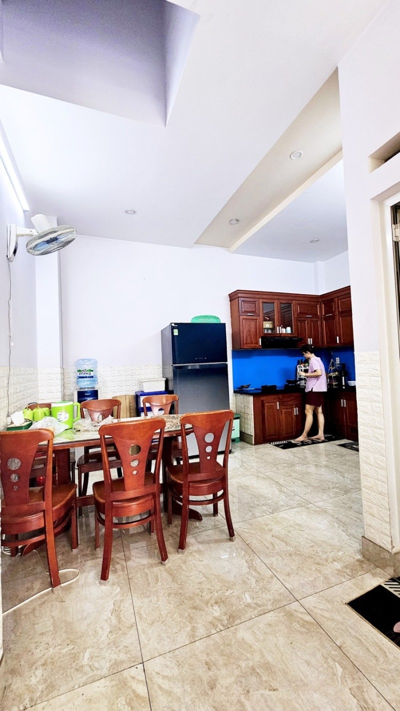 Bán nhà 4 tầng Đường số 7, Tam Bình, Thủ Đức, TP HCM. DT 82m2, sổ hồng riêng, giá 7.68 tỷ. 3