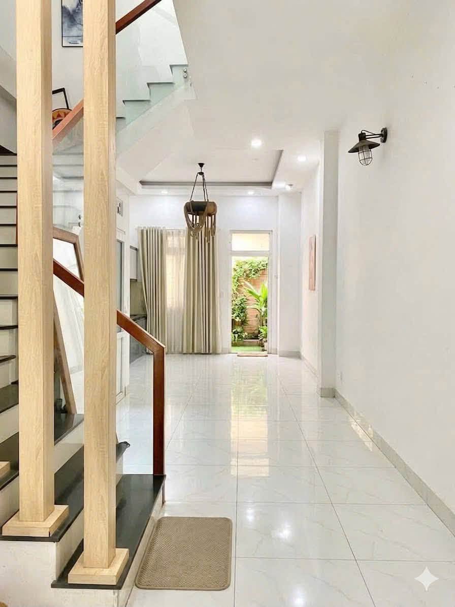 CHO THUÊ NGUYÊN CĂN HẺM XE TẢI ĐƯỜNG SỐ 12 NGAY NGÃ 4 BÌNH PHƯỚC, TRÊT 2 LÂU,3PN, GIÁ 13TR 2