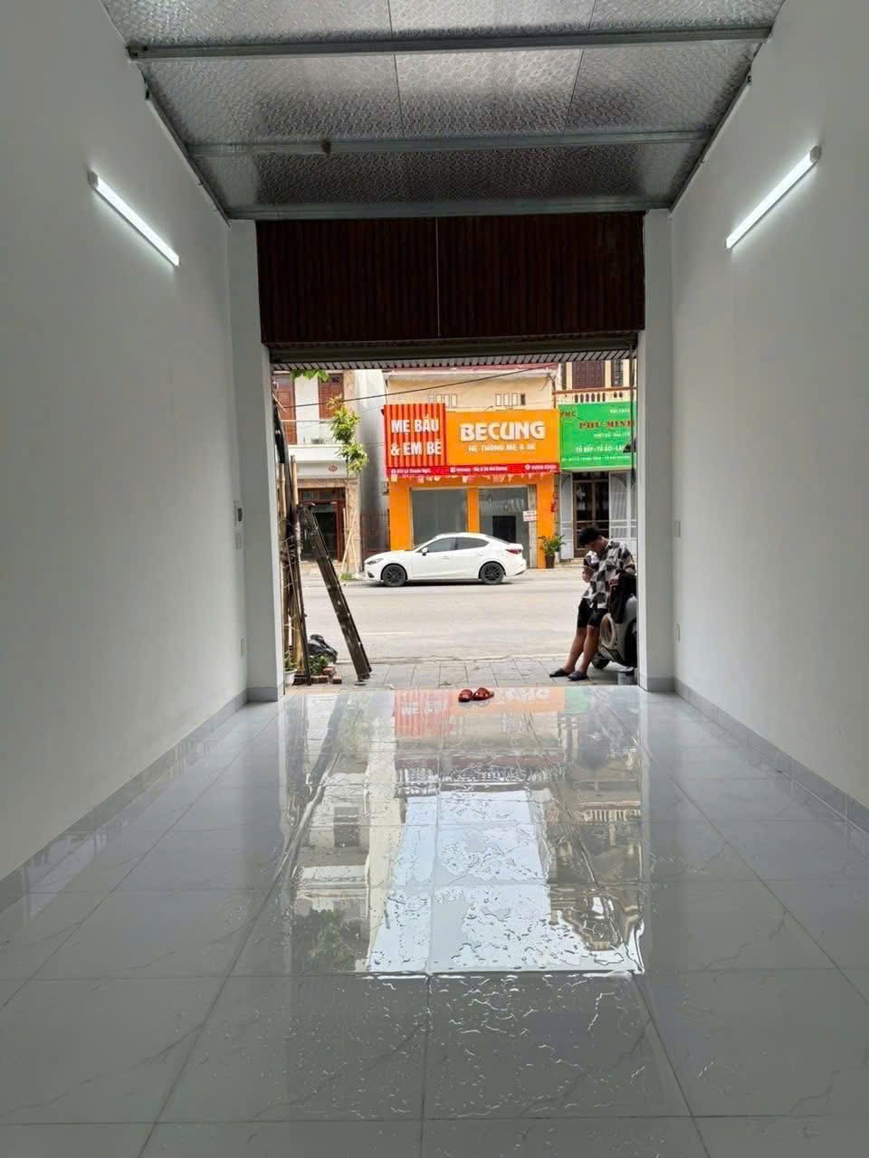 Nhà mặt đại lộ Lê Thanh Nghị 72m2 kinh doanh sầm uất giá 6.x tỷ 2