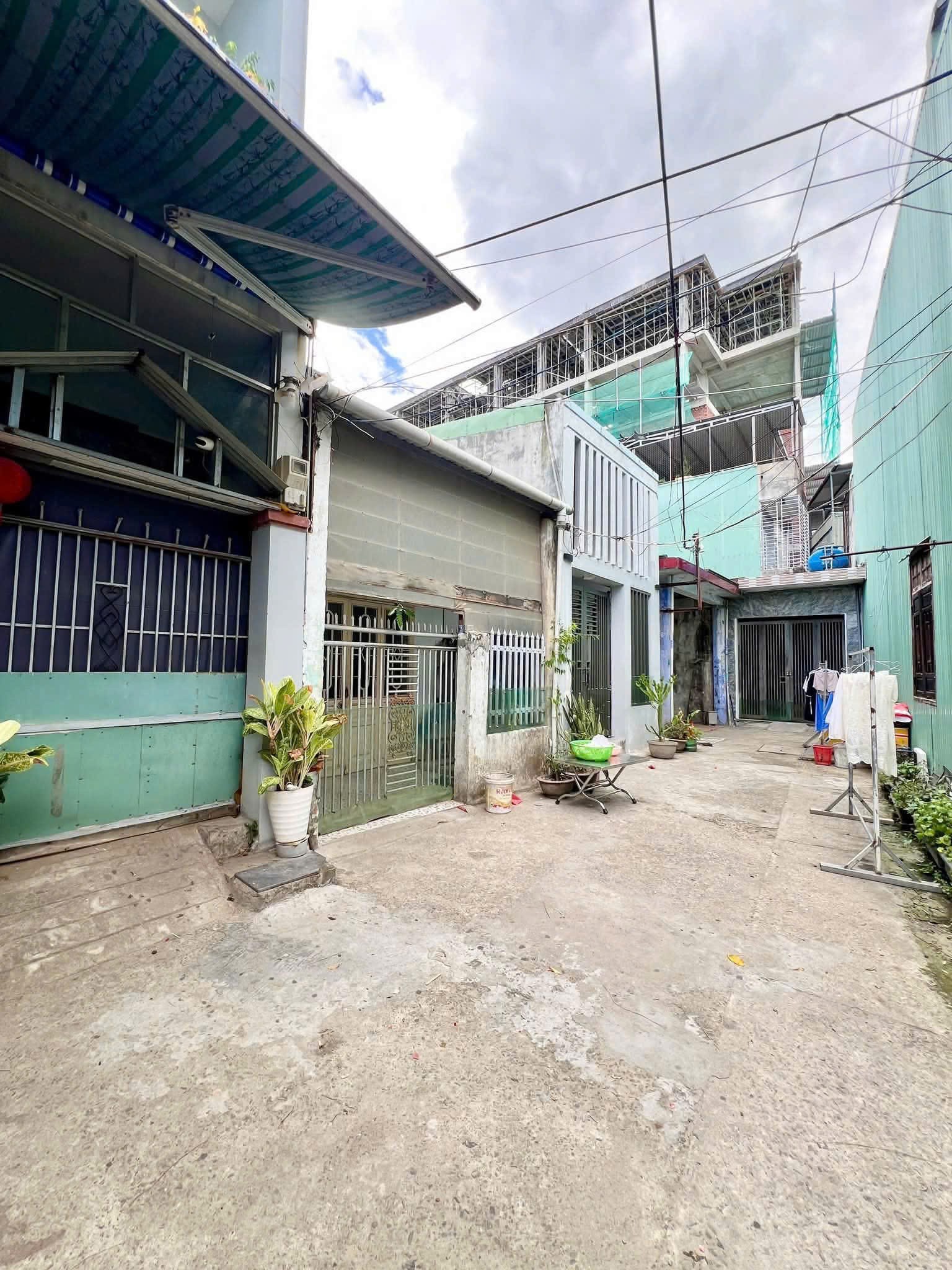 Bán nhà C4 kiệt Ô TÔ K33 Nam Cao - Gần chợ Hòa Khánh 2