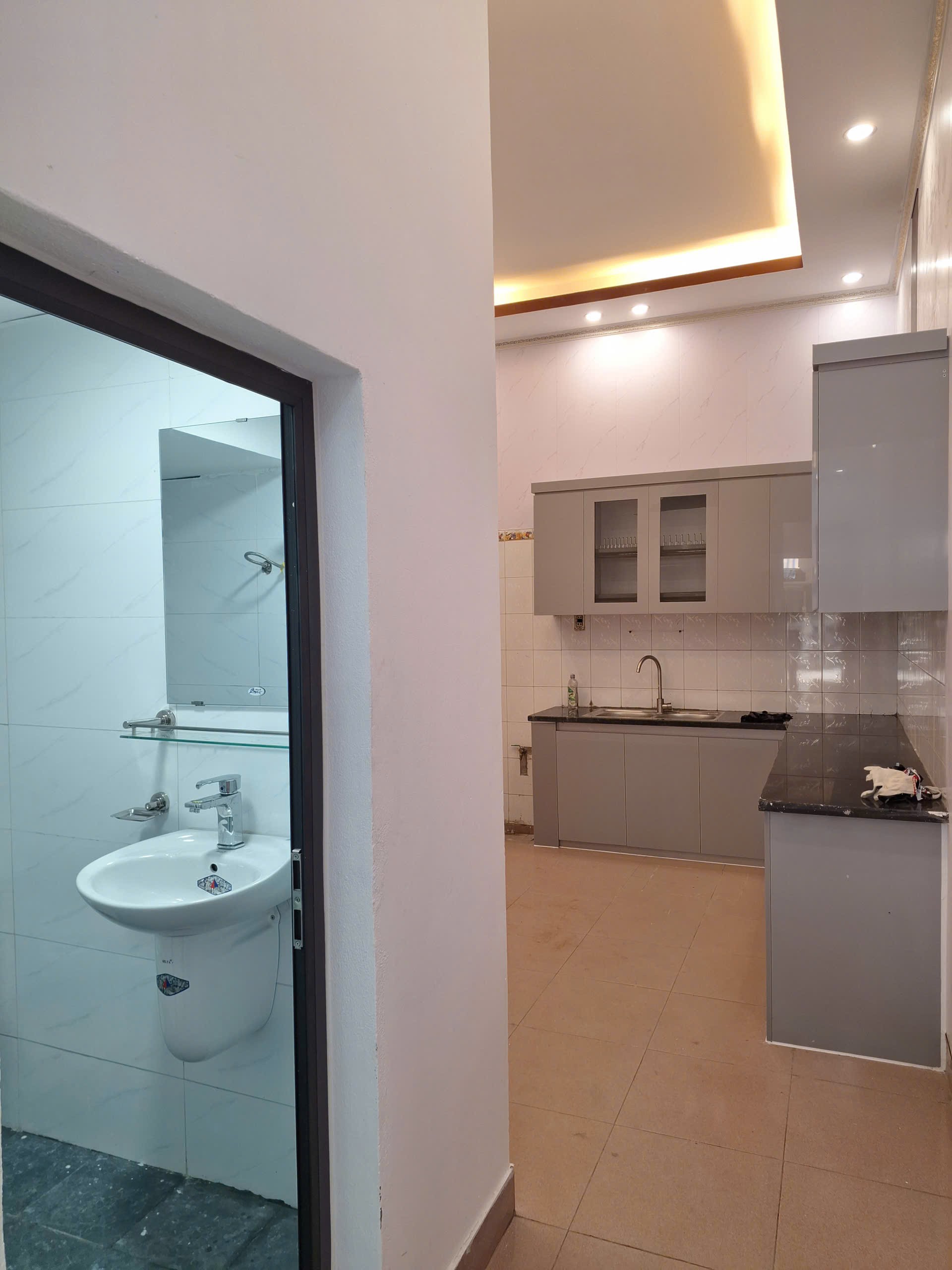 Bán Nhà Góc Mặt Phố Cổ Phạm Hồng Thái 3 Tầng Kinh Giá 5.x Tỷ 2