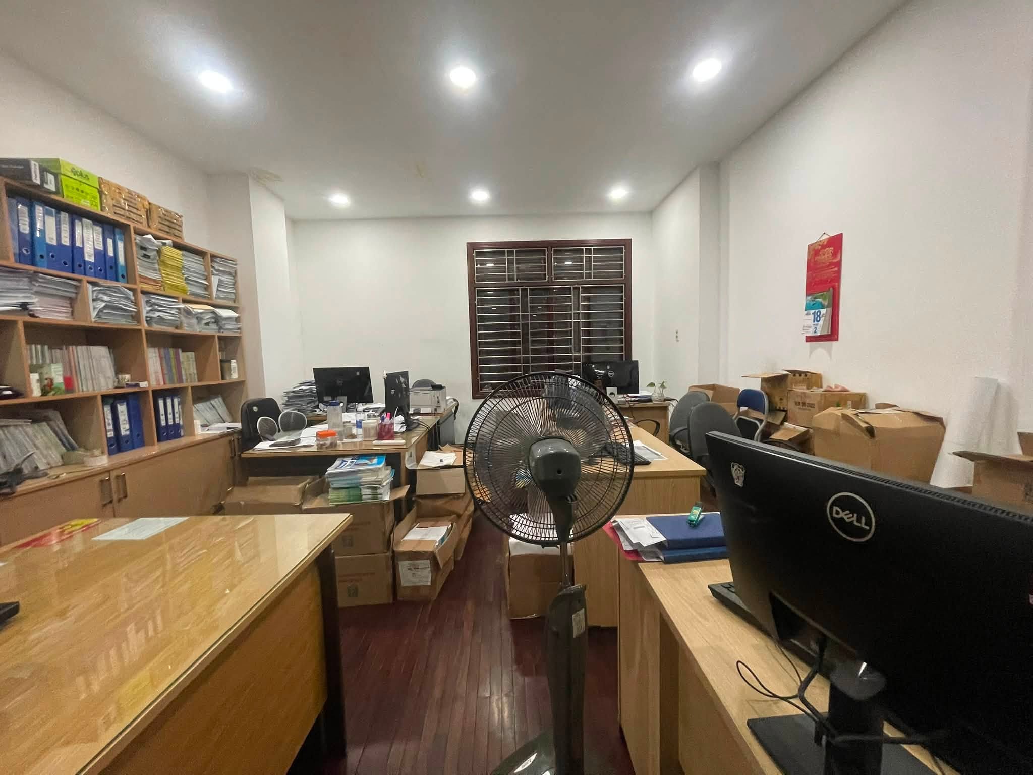 TÒA NHÀ 4 TẦNG-MẶT TIỀN TRUNG TÂM – DÒNG TIỀN 300 TRIỆU/NĂM 2