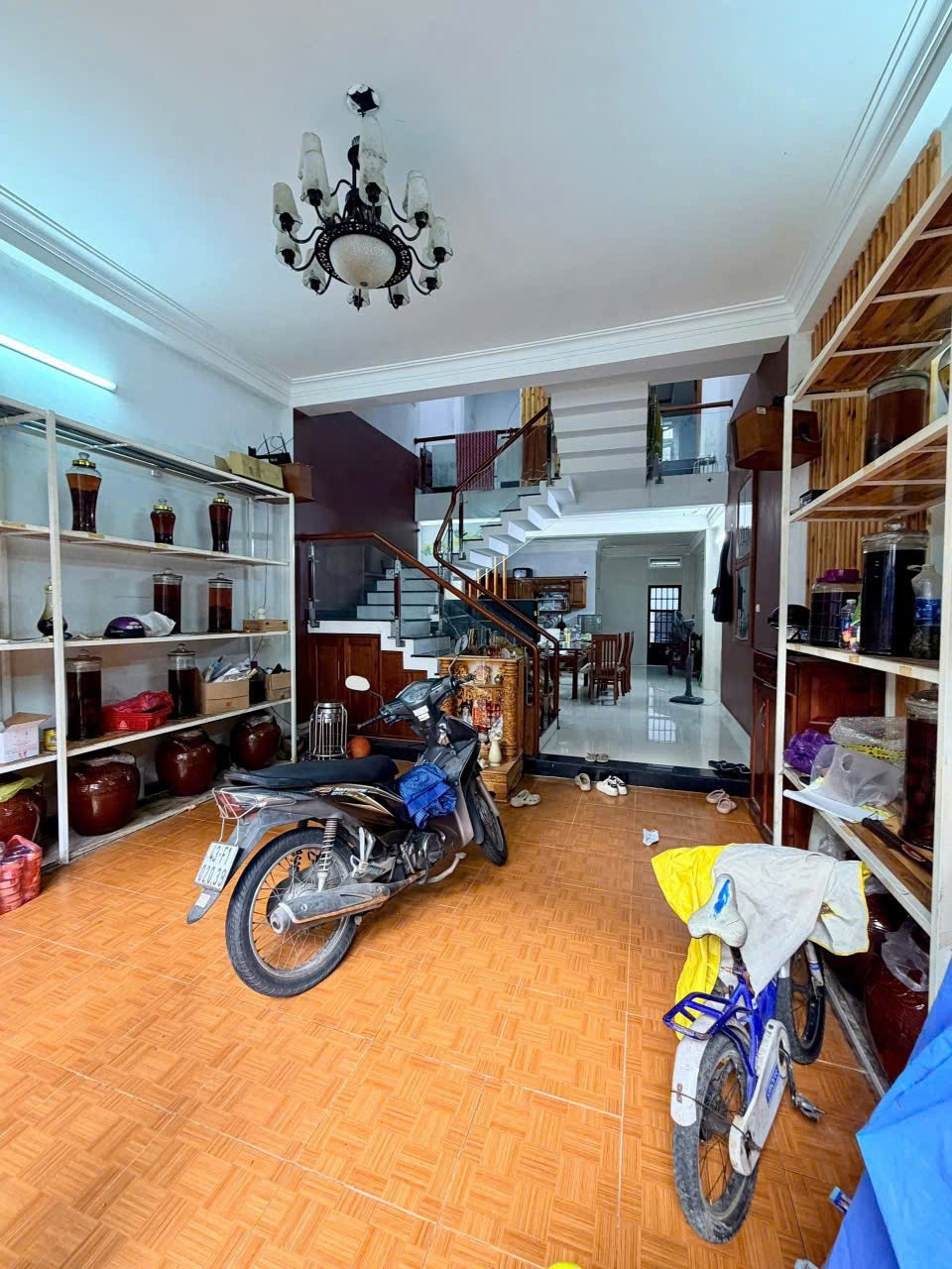 Bán nhà 3 tầng đường Hoà Minh 14 - (Sát Kinh Dương Vương, gần biển) 2