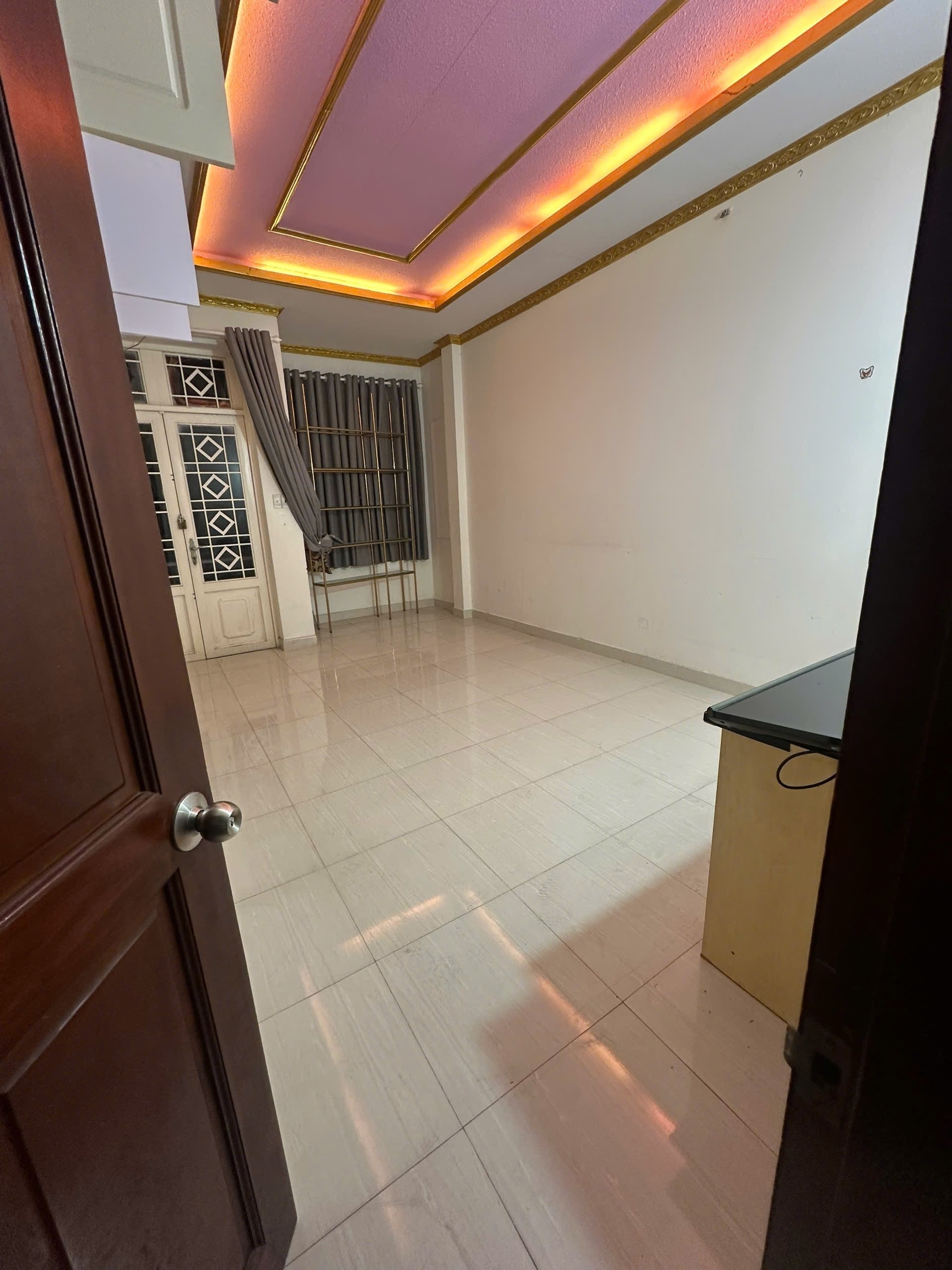 NHÀ NGUYÊN CĂN 3PN ĐỐI DIỆN VẠN PHÚC CITY,HẺM XE HƠI,GIÁ 13TR 2