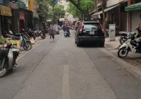 Bán Nhà mặt phố Nguyễn Trường Tộ, Ba Đình 139m2, MT 9m, vỉa hè rộng, kinh doanh 190 Tỷ
