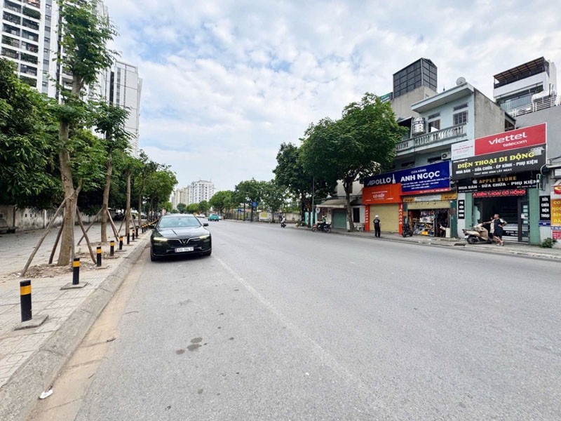 Bán Đất Mặt Phố Nguyễn Lam 71,6m2 – Mặt Tiền Khủng 7,5m – Kế Cận Vinhomes Riverside – Kinh Doanh 2