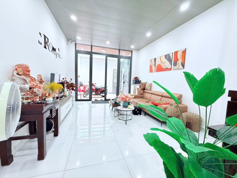 NHÀ ĐẸP GIÁ TỐT – GIÁP QUẬN 11 - 78M² 2 TẦNG - CHỈ 6.9 TỶ 2