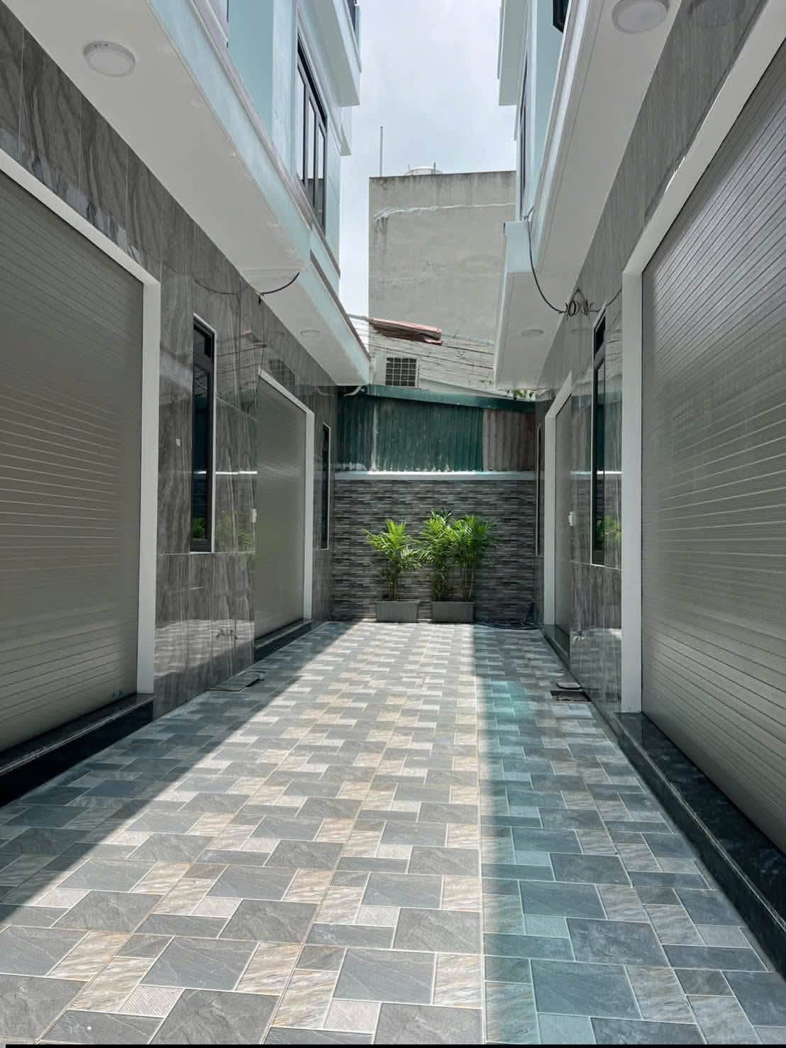 Bán căn nhà 3 tầng ngõ phố Phan Chu Trinh, ph Nhị Châu, TP HD, 41.5m2, mt 5m, 3 ngủ, 1.8x tỷ 4