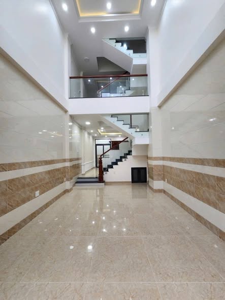 CHO THUÊ NHÀ MỚI ĐẸP, 1 TRỆT 3 LẦU KHU NHÀ PHỐ ĐỒNG BỘ - GẦN VẠN PHÚC, HIỆP BÌNH. 2