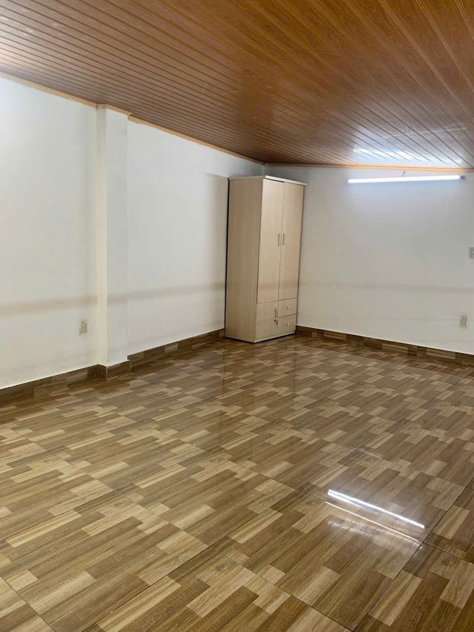 Hàng hiếm nhà 1.5 tầng Lê Thanh Nghị 45m2 ô tô vào ngõ sát chợ giá 1.x tỷ 3