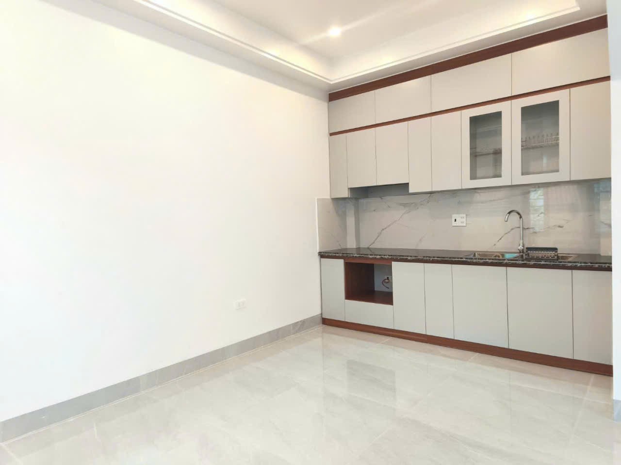 Căn góc 3 tầng phố Phú Bình ngõ rộng gần vòng xuyến Trần Hưng Đạo giá 2.15 tỷ 3