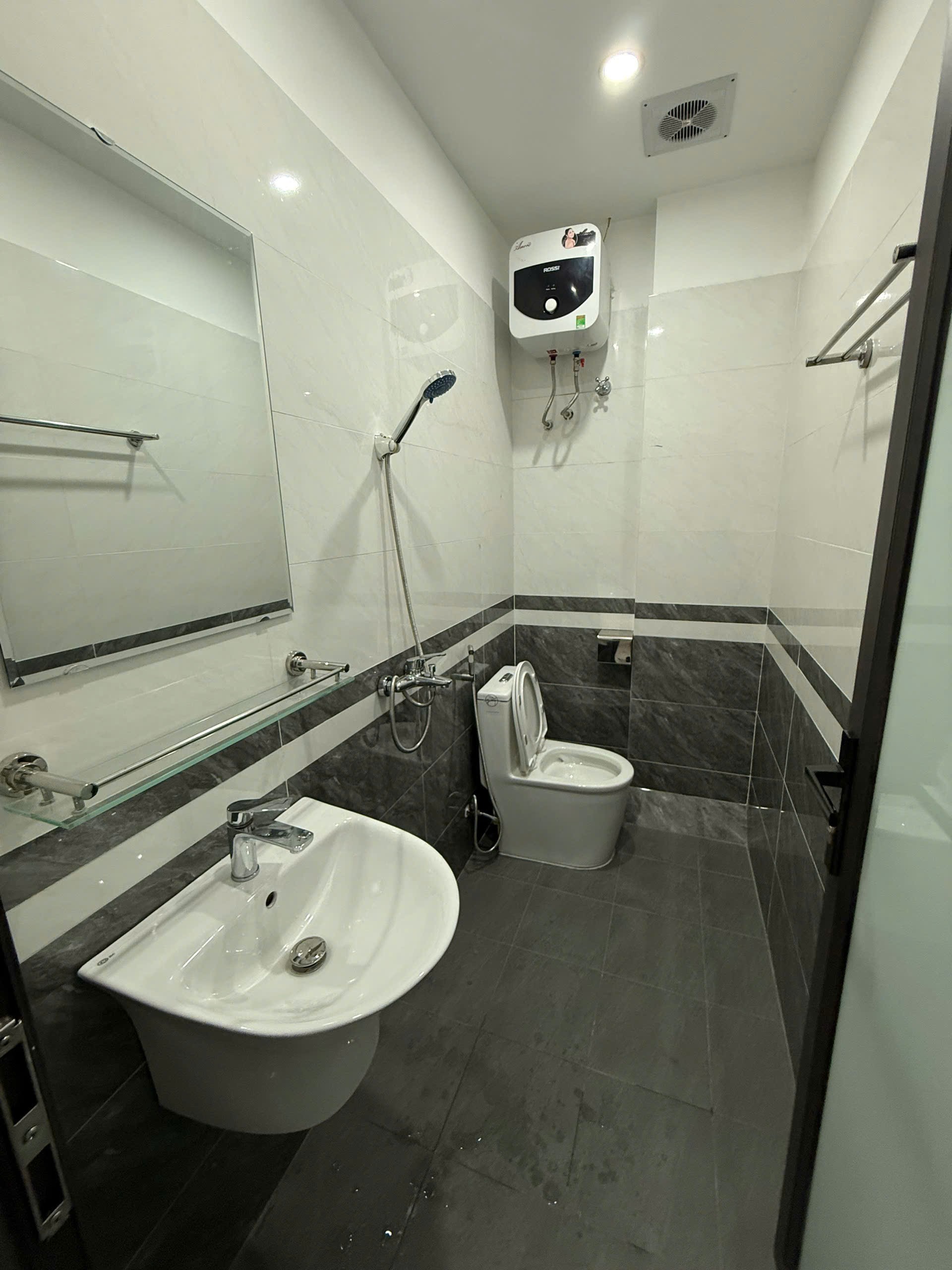 Nhà 5 tầng thang máy, Thanh Lãm, DT53m2, MT4m, 8.68 tỷ Hà Đông 3