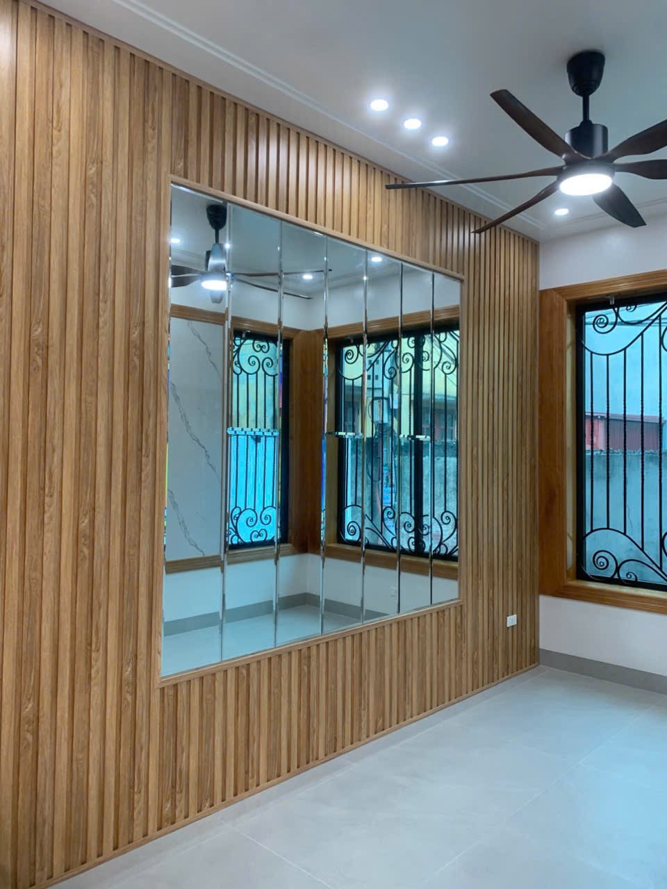 Bán Nhà 3 Tầng Hồng Quang 52m2 Nở Hậu Trung tâm giá chỉ 3.18 tỷ 3
