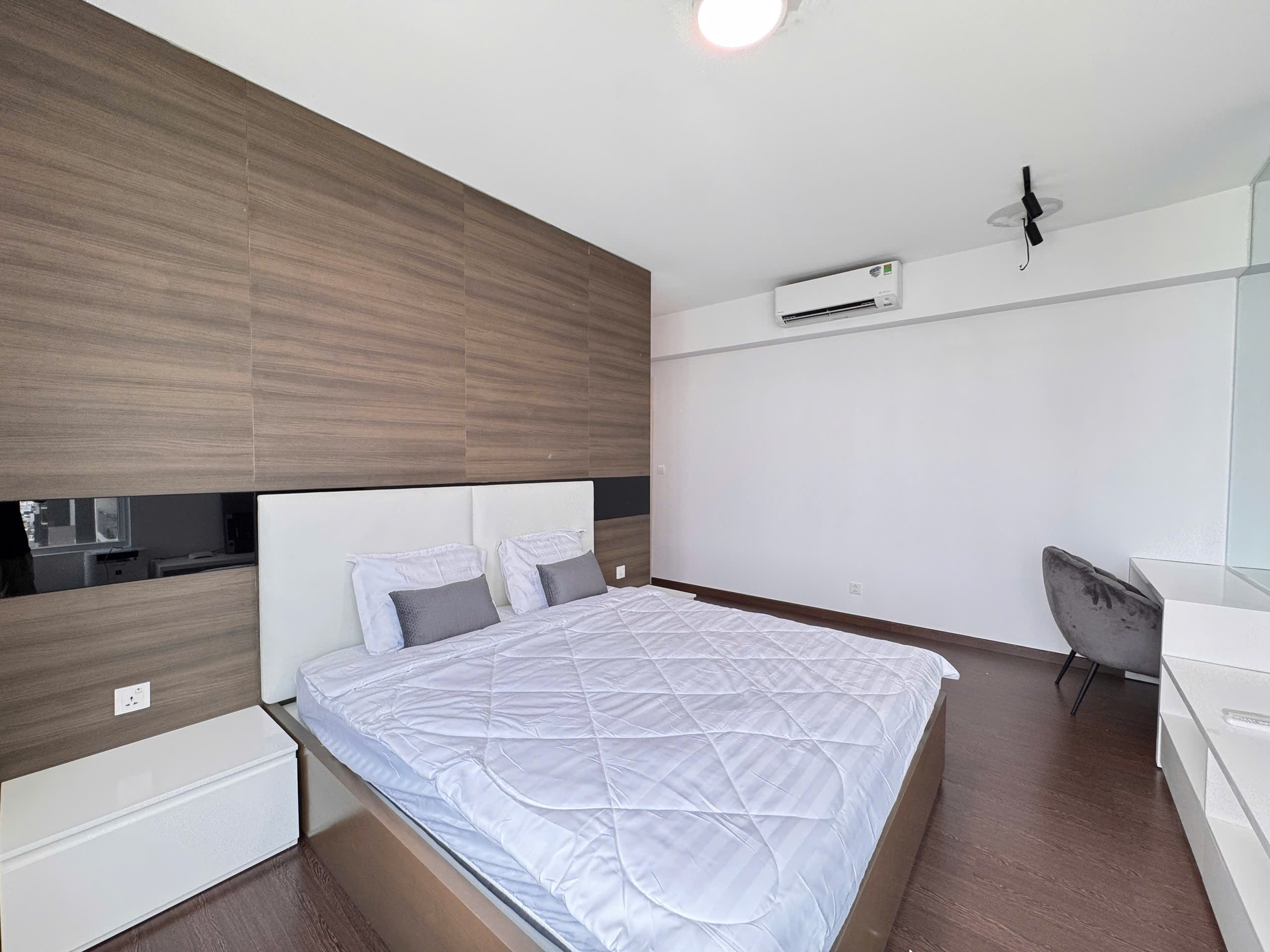 Cho thuê Căn hộ chung cư dự án Vista Verde, Diện tích 135m², Giá Thương lượng 3