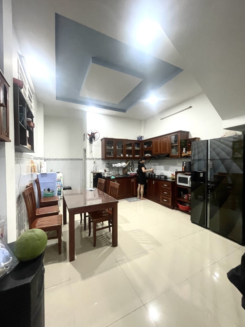 Bán nhà 3 tầng, 75m2 đường số 4, Hiệp Bình Phước, Thủ Đức, TP HCM, sổ hồng riêng, giá 7,19 tỷ. 3