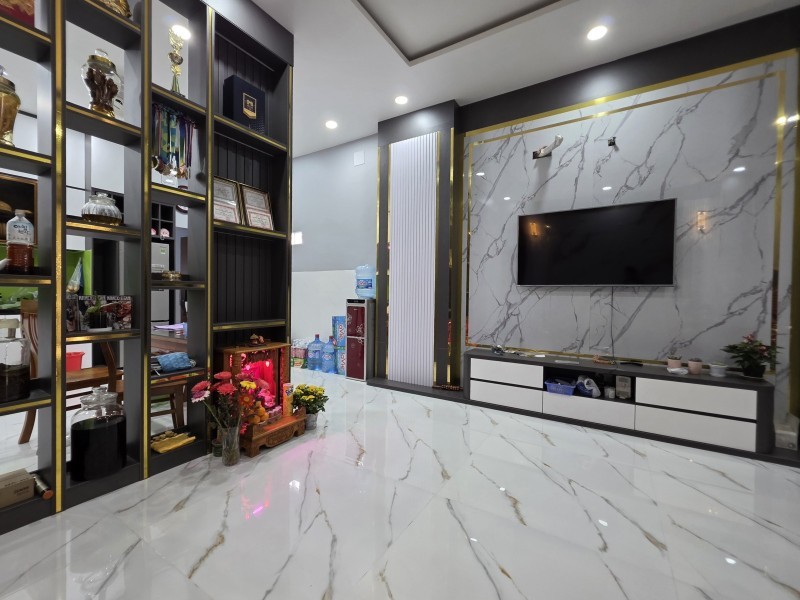 Bán nhà đường Nguyễn Đôn Tiết, Bình Trưng Đông, Q2, Thủ Đức, TP HCM. DT  104m2, 2 tầng, SHR,  giá 2