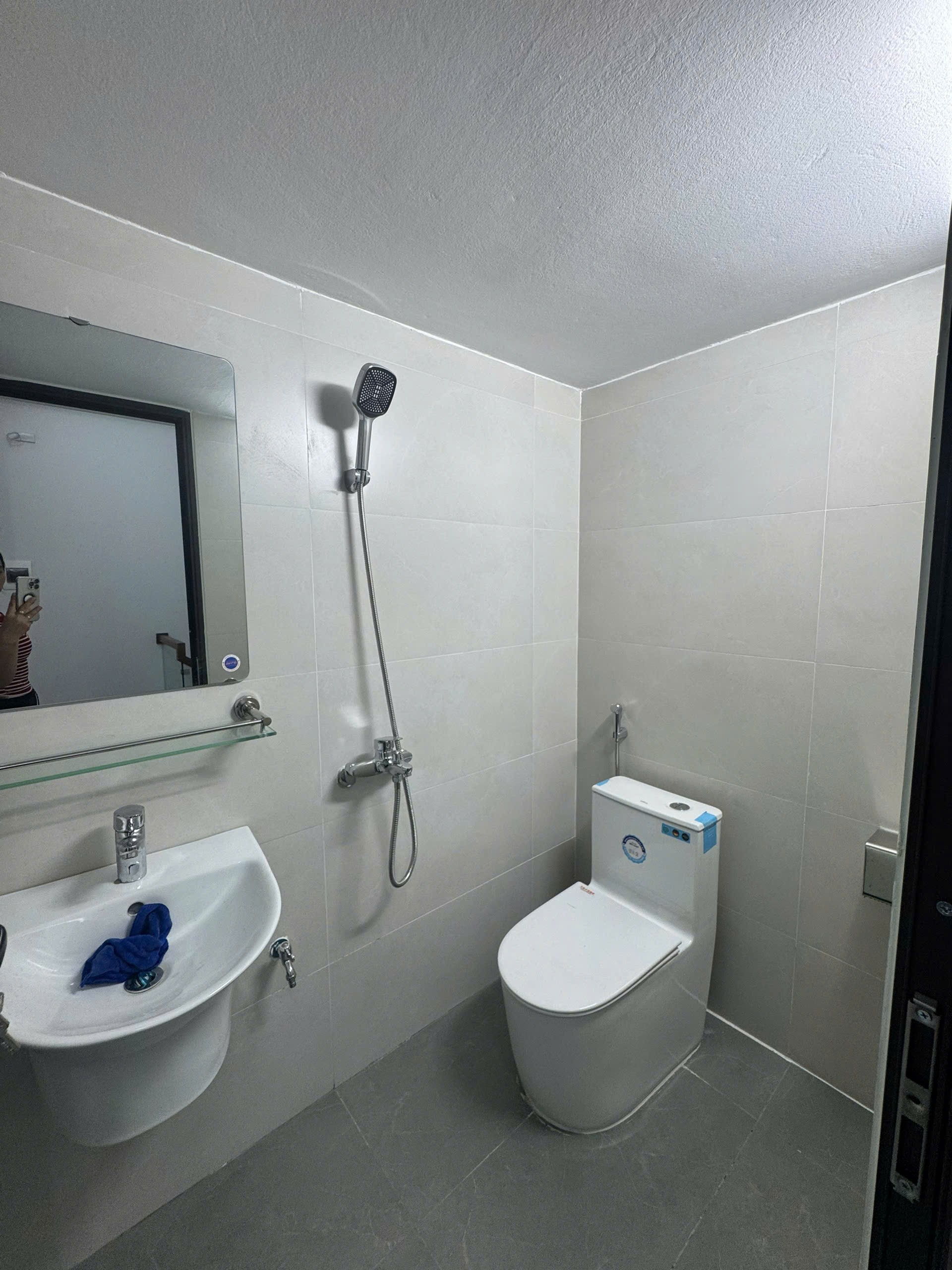Nhà 3 tầng Lê Thanh Nghị 45m2 hướng Nam giá 2.x tỷ 4