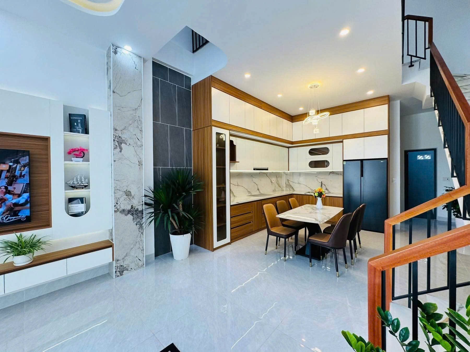 SIÊU PHẨM 3 TẦNG NHÀ PHỐ HIỆN ĐẠI – KIỆT Ô TÔ 6M K500 đường TÔN ĐẢN 4