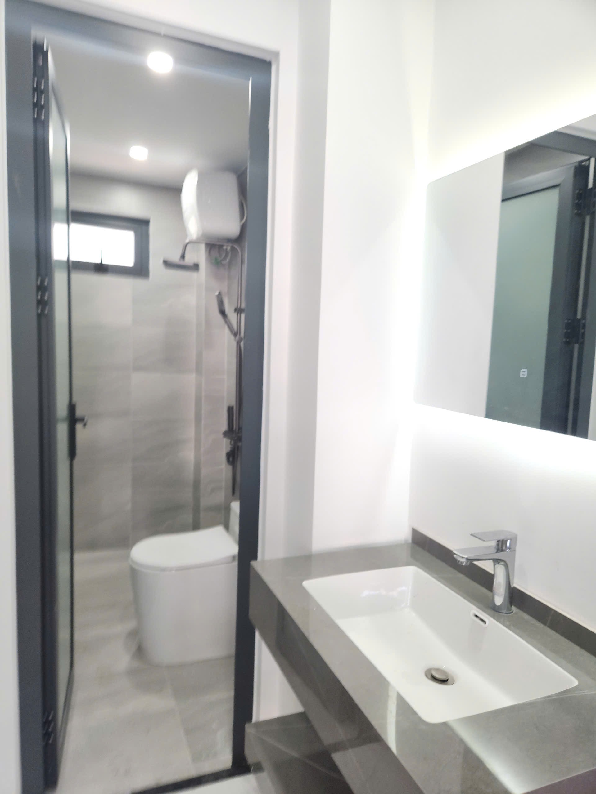 NHÀ ĐẸP 3 TẦNG FULL NỘI THẤT Y HÌNH – KIỆT Ô TÔ K192 TÔ HIỆU 4
