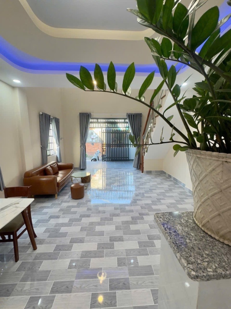 Bán nhà 60m2, đường Tô Ngọc Vân, Linh Đông, Thủ Đức, TP HCM, 2 tầng, sổ hồng riêng. Giá 5,33  tỷ. 2