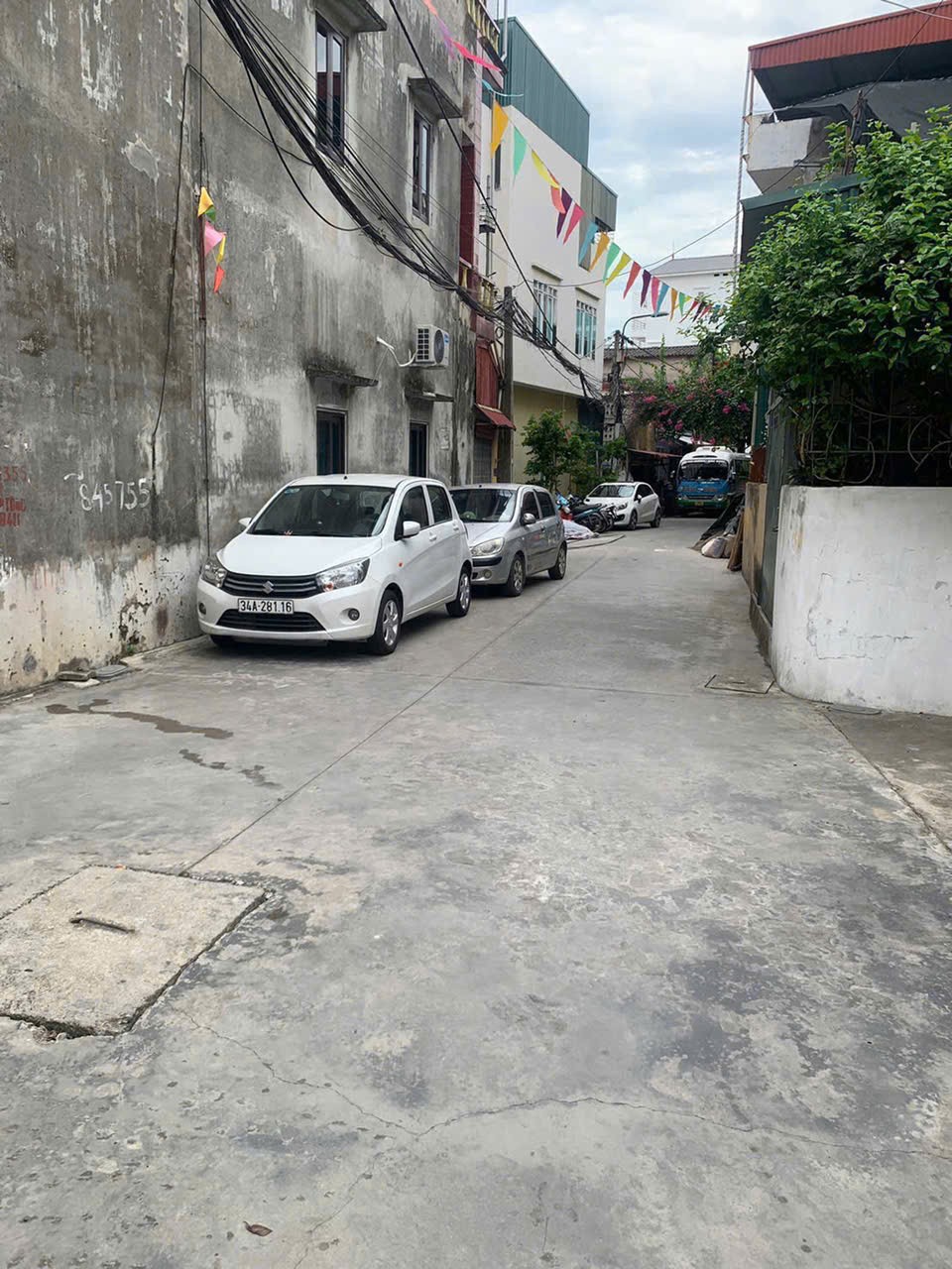 Hàng hiếm nhà 1.5 tầng Lê Thanh Nghị 45m2 ô tô vào ngõ sát chợ giá 1.x tỷ 5