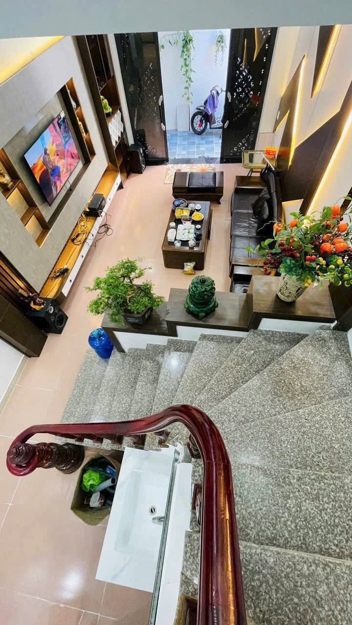 Bán nhà ngõ phố Quang Trung đối diện Viện Mắt, TP HD, 45.6m2, mt 4m, 3 ngủ, 2 vs, nhà dân xây 5