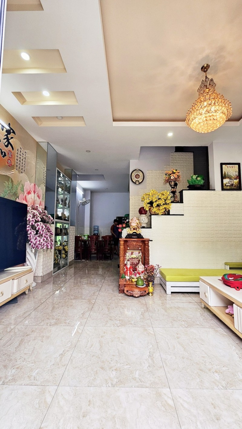 Bán nhà 4 tầng Đường số 7, Tam Bình, Thủ Đức, TP HCM. DT 82m2, sổ hồng riêng, giá 7.68 tỷ. 2