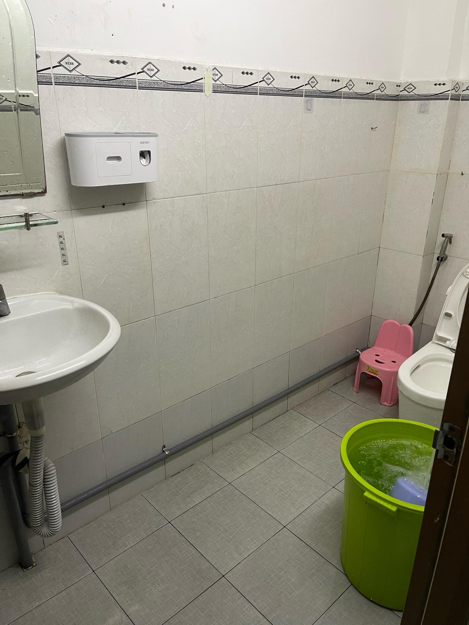 Bán nhà 3mx9m,1 trệt 1 lầu 2PN 1WC,mặt tiền số 22 Cửu Long P15 Q10 3