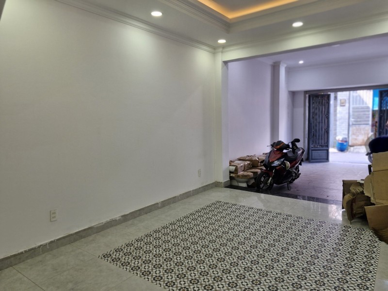 Bán nhà 4 tầng đường số 42, Bình Trưng Đông, Q2, Thủ Đức, TP HCM. DT 80m2, sổ hồng riêng, giá