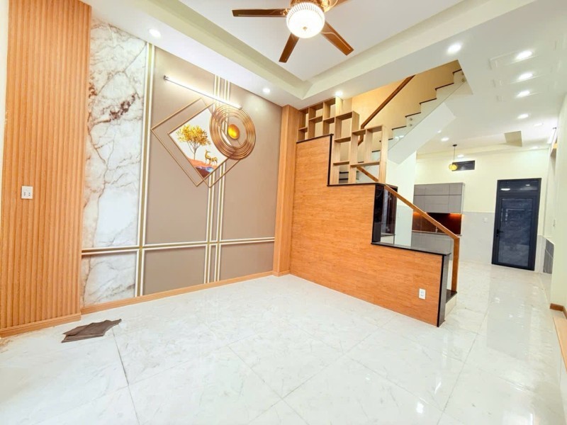 Bán nhà 4 tầng, đường 494 Tăng Nhơn Phú A, Quận 9, Thủ Đức, TP HCM. DT  50m2, sổ hồng riêng. Giá 2